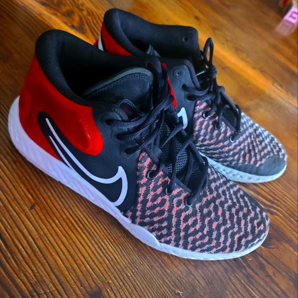 Nike KD Trey Basketball Shoes